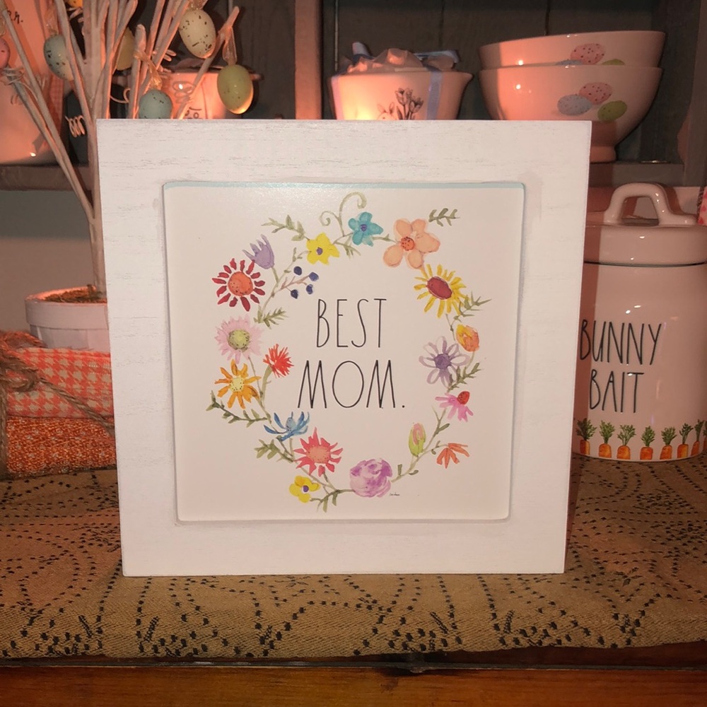 Rae Dunn BEST MOM Wood Sign